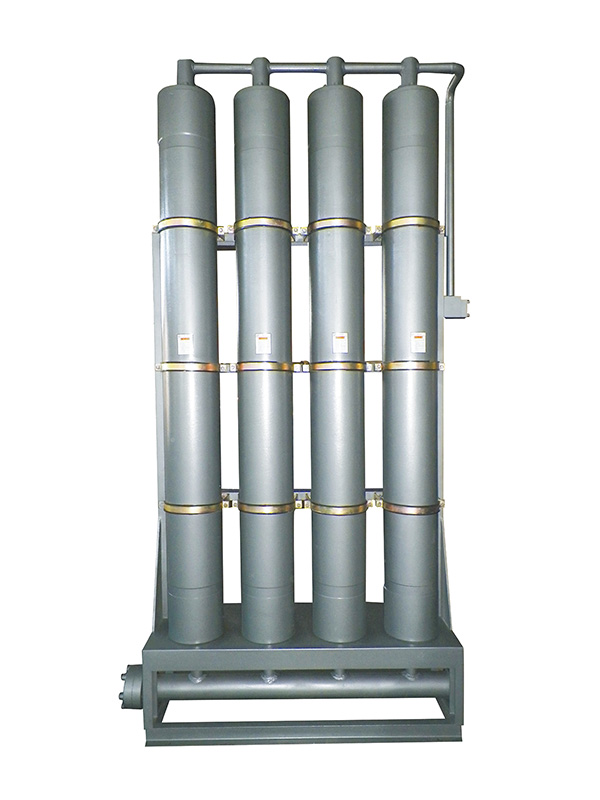 Piston accumulator station